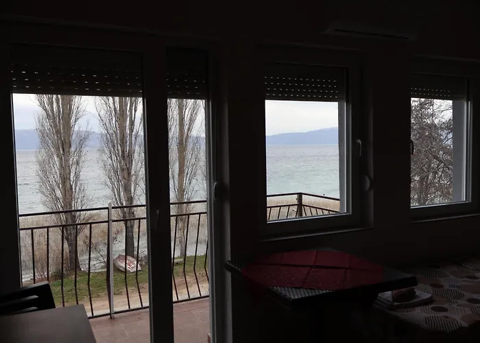 Ajkoski Apartments Pestani
