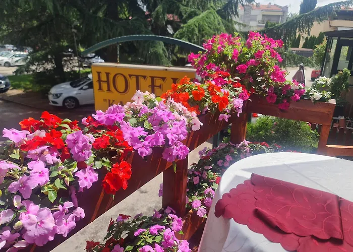 Skopje hotels near Art Bridge