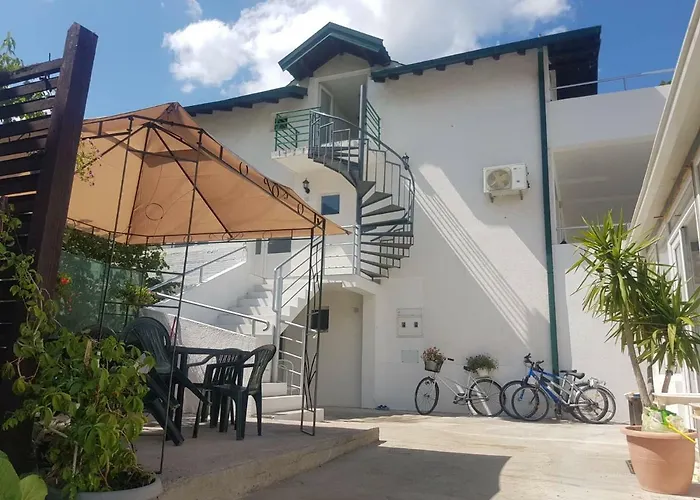Villa Lana Pestani